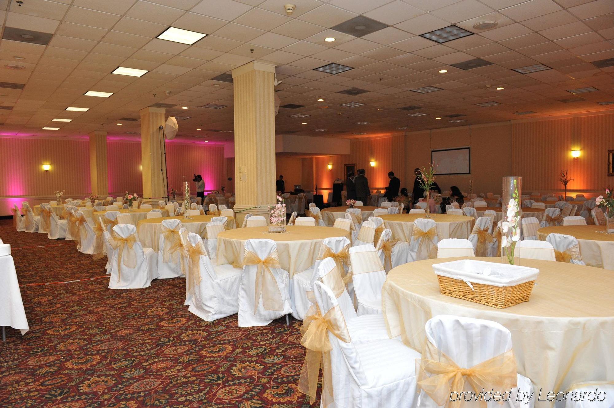 Quality Inn And Suites Conference Center Richmond Instalações foto