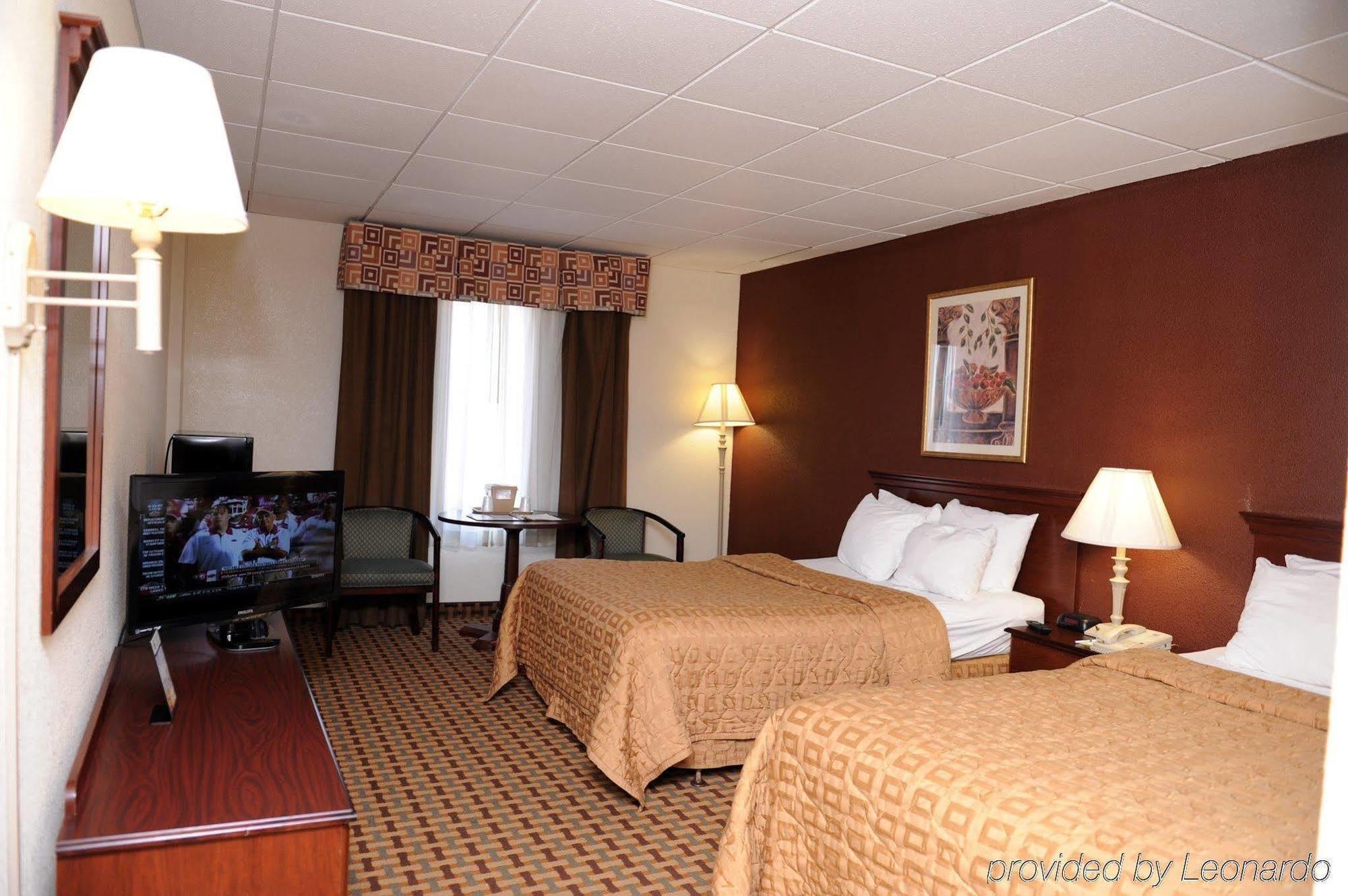 Quality Inn And Suites Conference Center Richmond Quarto foto